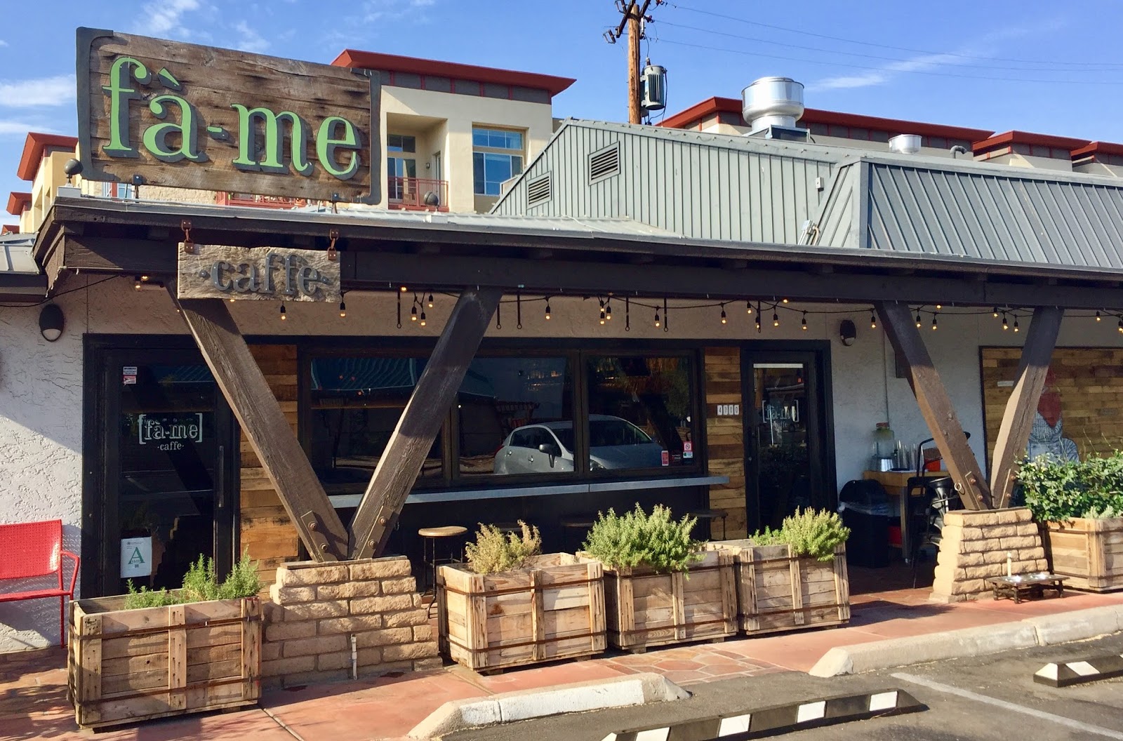 フェニックスのオシャレなカフェ Fame Caffe アリゾナ