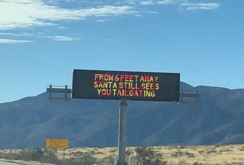 アリゾナのフリーウェイとユニークな電光掲示板のメッセージ | アリゾナ